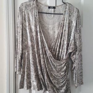 Shirt size 2X MSK women